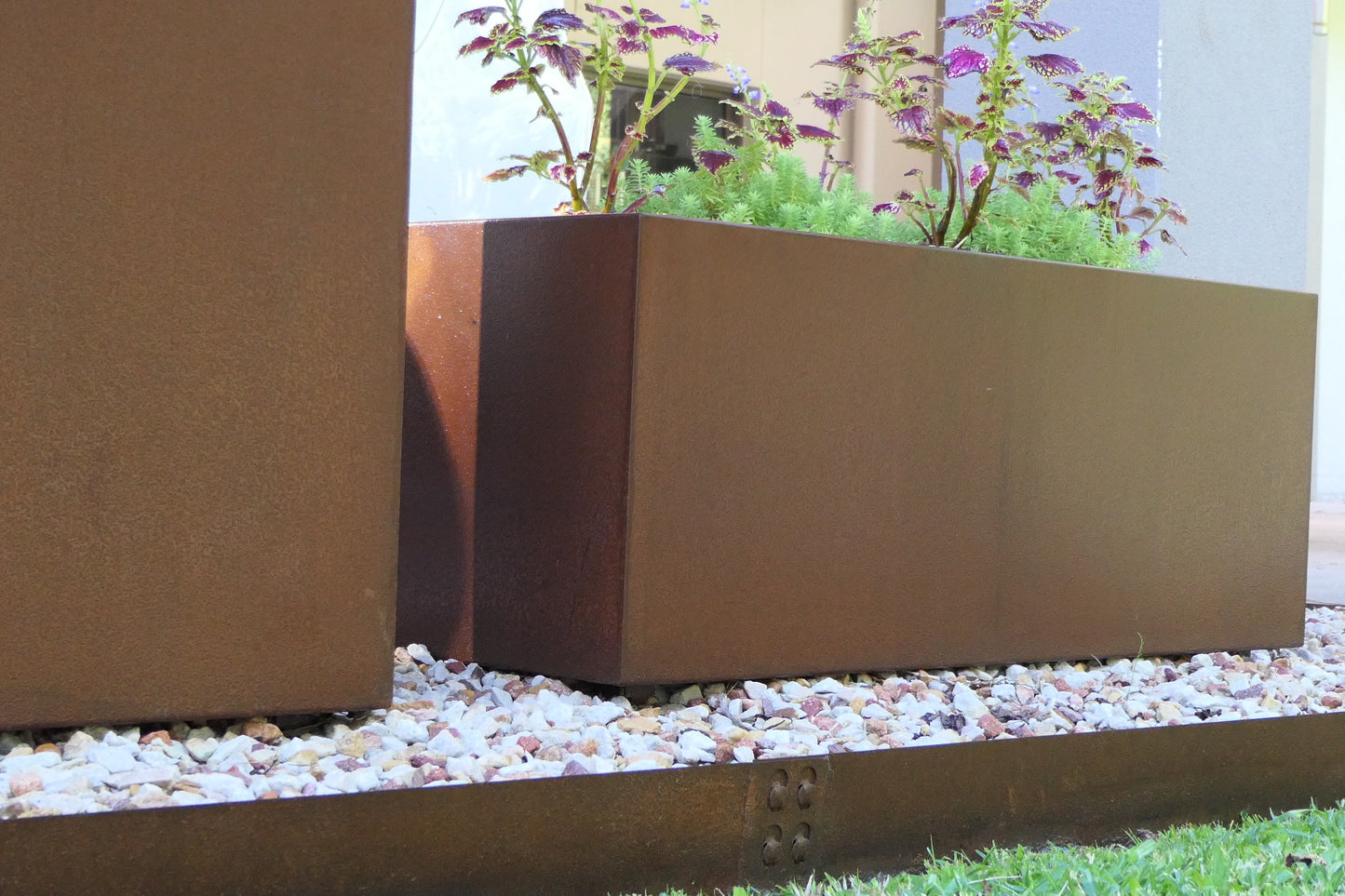 Corten Steel Garden Elegant Edging - price per 1075mm length